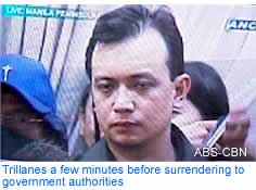 Trillanes a few minutes before surrendering to government authorities