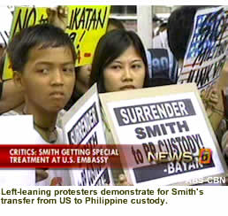 Left-leaning protesters demonstrate for Smith's transfer from US to Philippine custody
